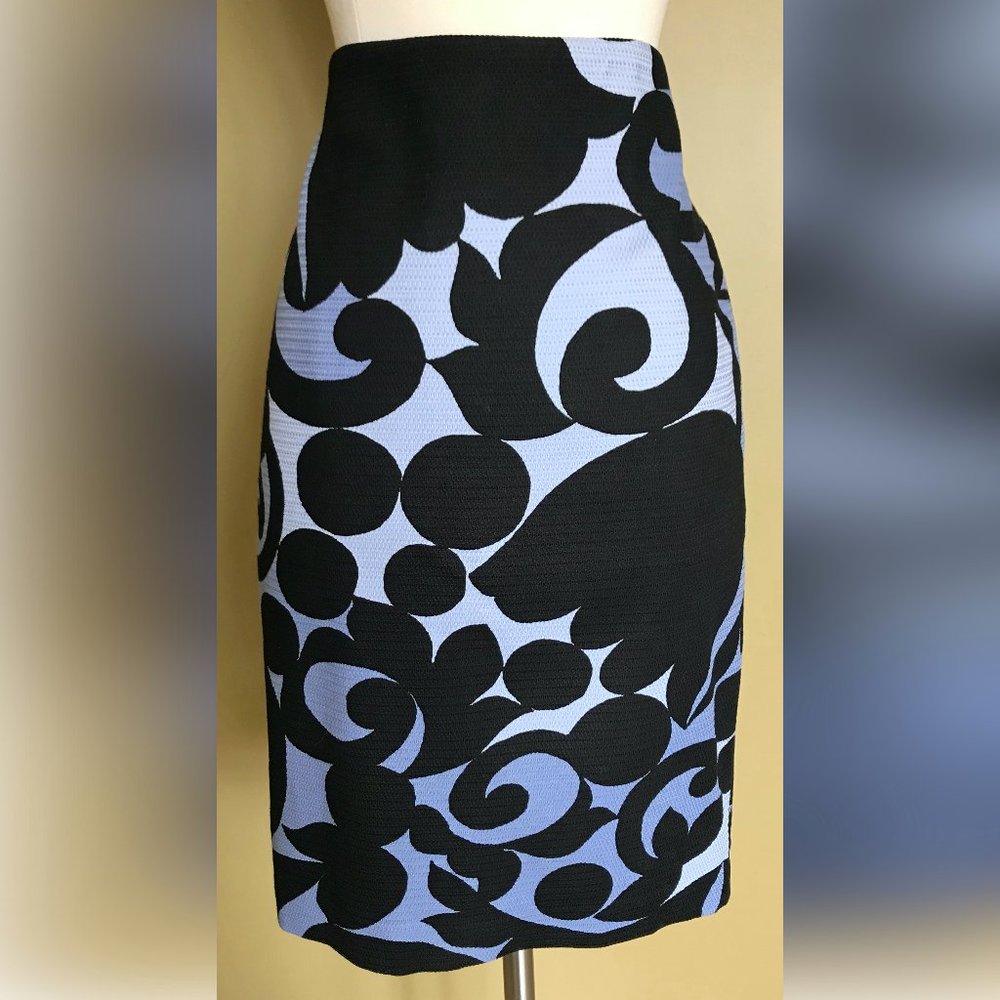 Ann Taylor Tulip Pencil Skirt